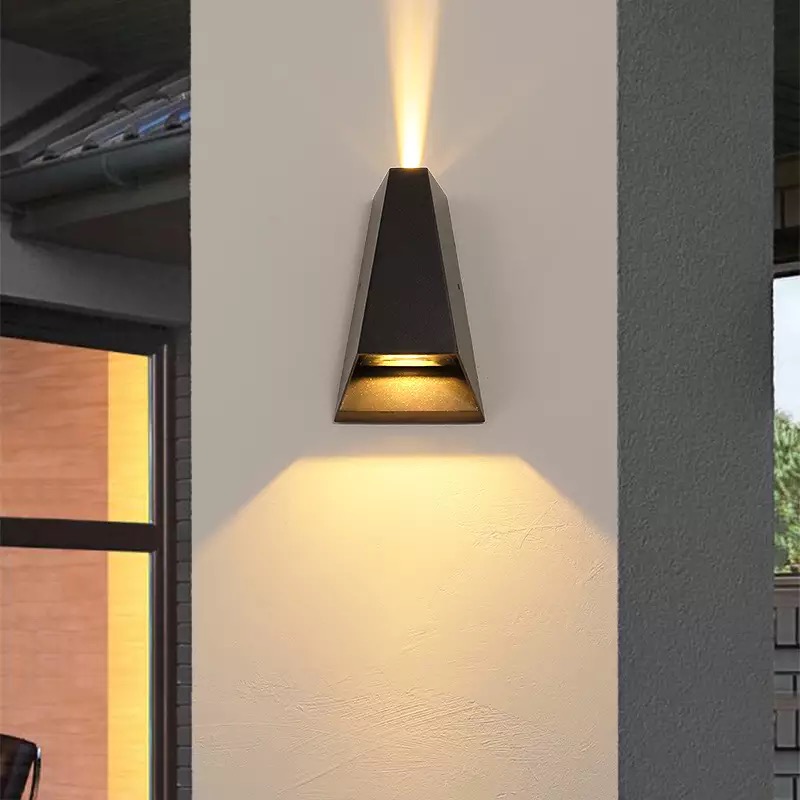 BF117 outdoor wall lamp BF117